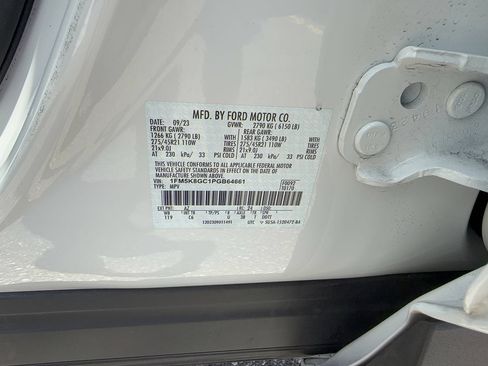 Certified 2023 Ford Explorer ST w/ Equipment Group 401A AWD/4WD image 30
