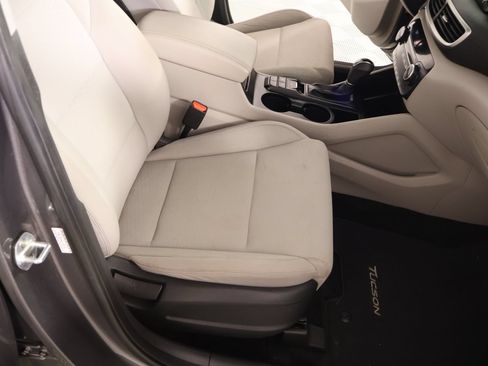 Used 2020 Hyundai Tucson Value FWD image 13