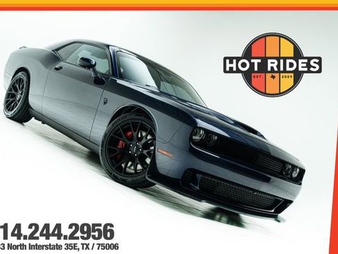 Used 2015 Dodge Challenger SRT Hellcat image 1