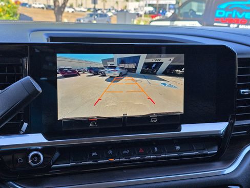 Used 2025 GMC Sierra 1500 SLT image 40