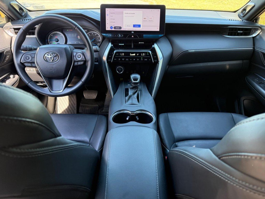 Used 2023 Toyota Venza XLE AWD/4WD image 10