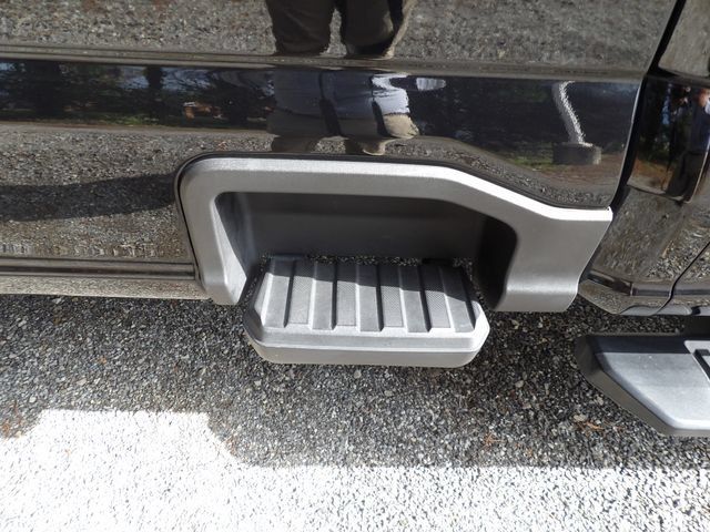 Used 2024 Ford F250 XLT AWD/4WD image 9
