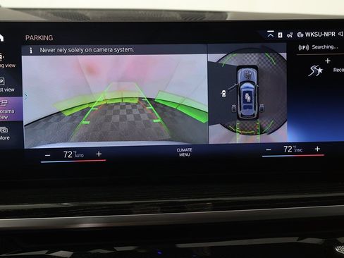 Used 2023 BMW X7 xDrive40i w/ M Sport Package image 49