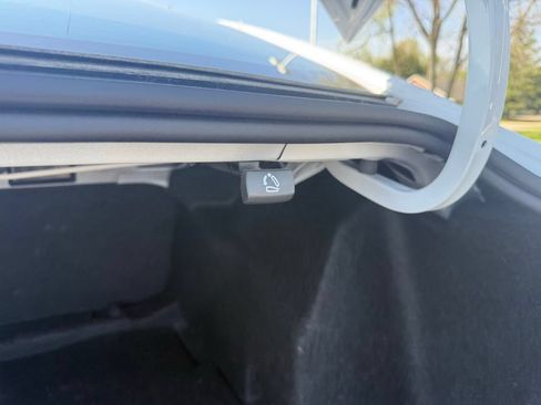 Used 2024 Chevrolet Malibu LS FWD image 37