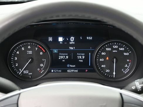 Used 2022 Cadillac XT5 Premium Luxury w/ Technology Package image 12