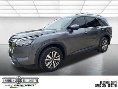 Used 2023 Nissan Pathfinder SL