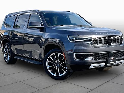 Used 2022 Jeep Wagoneer Series II w/ Premium Group I RWD image 3