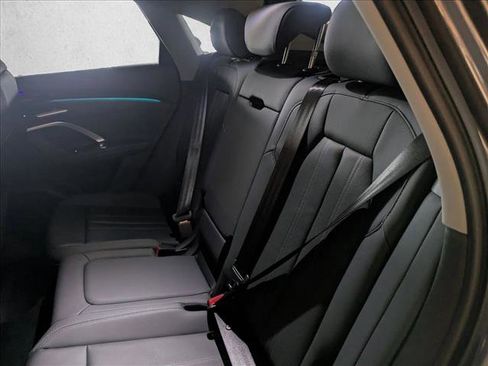 New 2025 Audi Q5 Premium Plus image 17