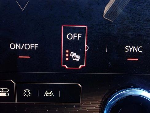 Used 2025 GMC Acadia Elevation image 21