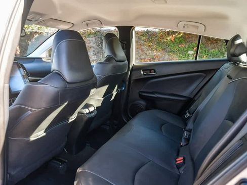 Used 2020 Toyota Prius Prime Limited image 18