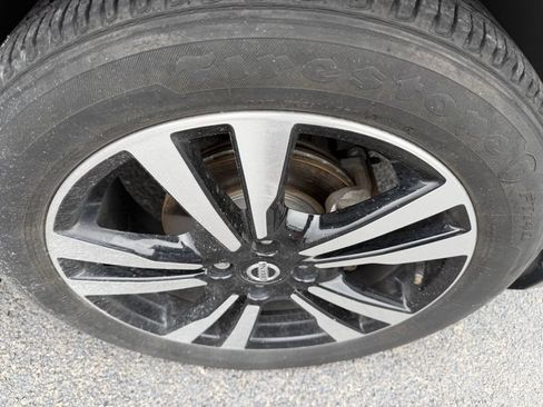 Used 2019 Nissan Kicks SR FWD image 8