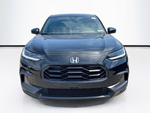 Certified 2025 Honda HR-V Sport image 2