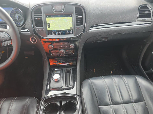 Used 2023 Chrysler 300 S RWD image 9