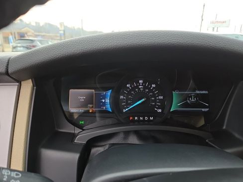 Used 2016 Ford Expedition XLT w/ Equipment Group 202A image 27