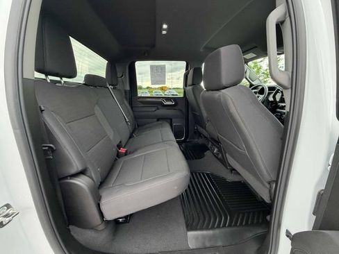 Used 2025 Chevrolet Silverado 2500 LT w/ Convenience Package AWD/4WD image 22