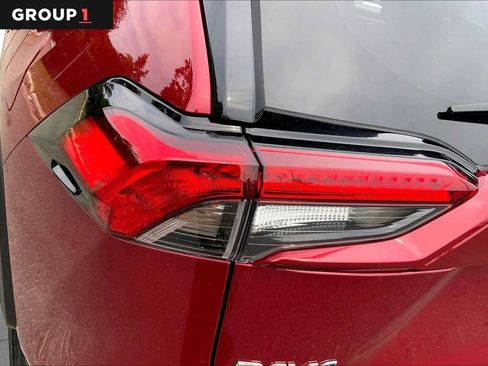 Used 2025 Toyota RAV4 LE AWD/4WD image 29