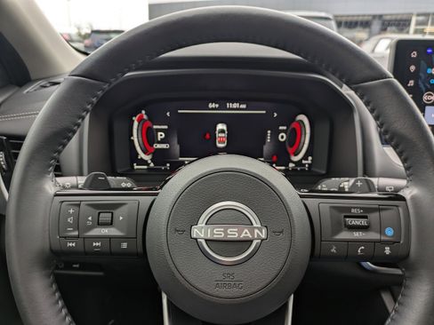 Certified 2024 Nissan Rogue SL w/ SL Premium Package image 30