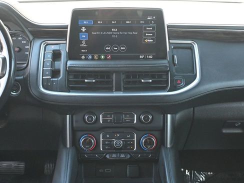 Used 2021 Chevrolet Tahoe Z71 w/ Z71 Signature Package image 15