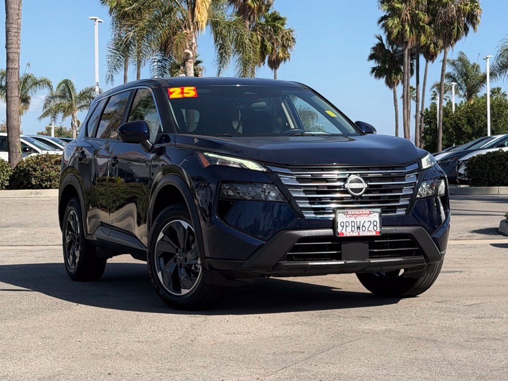 Certified 2025 Nissan Rogue SV FWD image 2