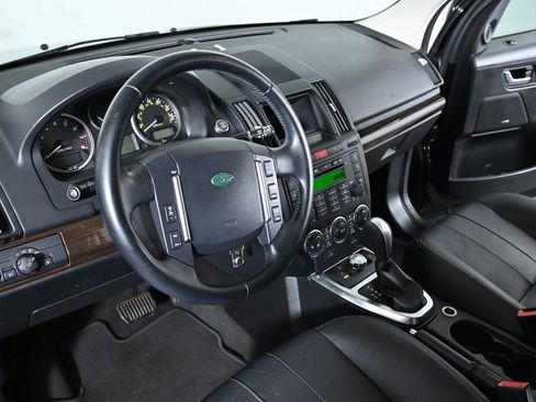 Used 2012 Land Rover LR2 HSE w/ Climate Comfort Pkg AWD/4WD image 11