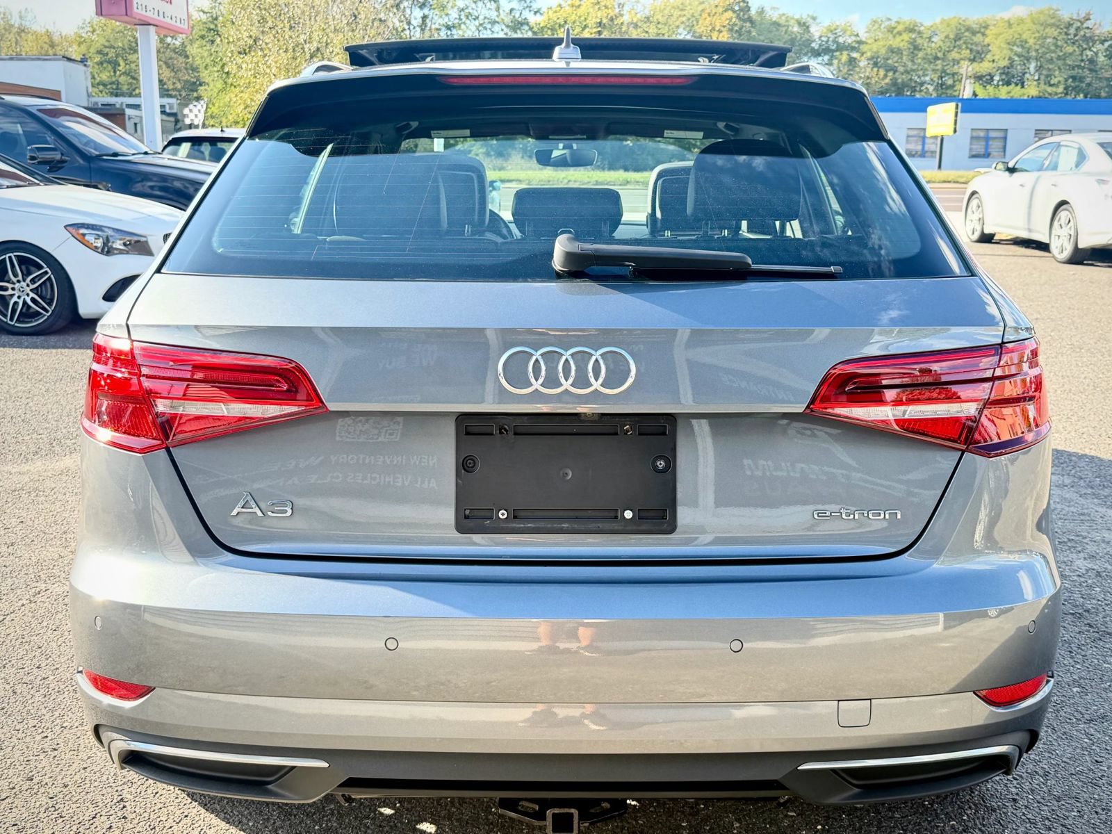 Used 2017 Audi A3 e-tron Premium Plus w/ Technology Package FWD image 10