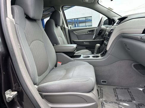 Used 2017 Chevrolet Traverse LS FWD image 28