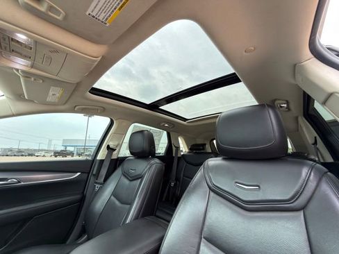 Used 2019 Cadillac XT5 Luxury AWD/4WD image 32