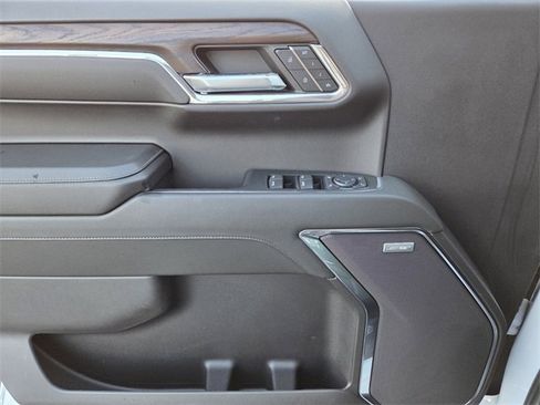 Used 2024 GMC Sierra 1500 SLT w/ SLT Premium Plus Package image 15