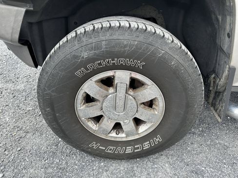 Used 2007 HUMMER H3 AWD/4WD image 10