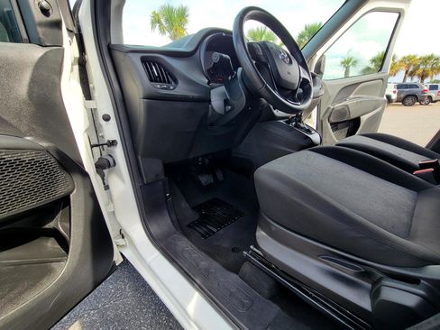 Used 2019 RAM ProMaster City Tradesman SLT image 20