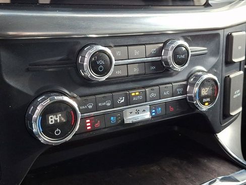 Used 2021 Ford F150 Lariat image 18