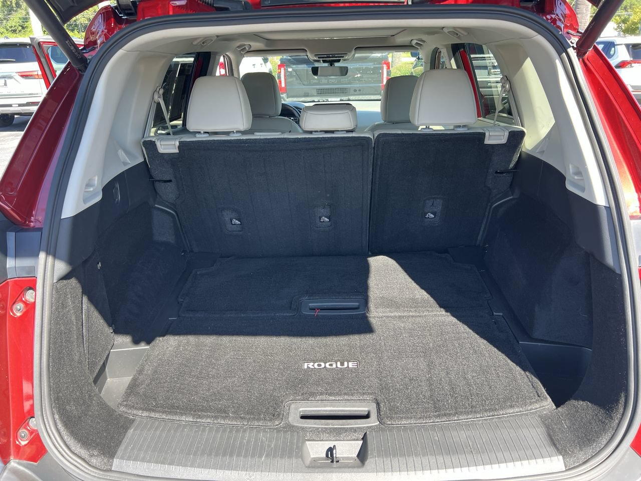Used 2023 Nissan Rogue SL w/ SL Premium Package FWD image 33
