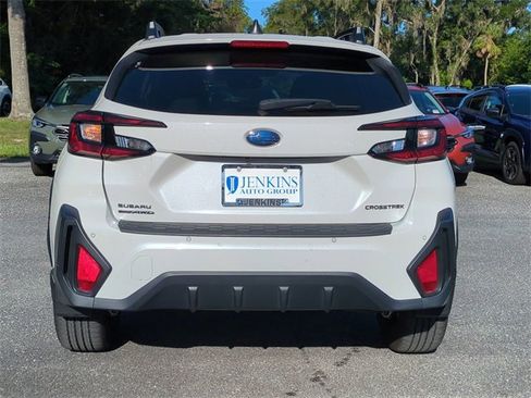 Used 2024 Subaru Crosstrek 2.5i Limited w/ Crosstrek Mirror Package image 5