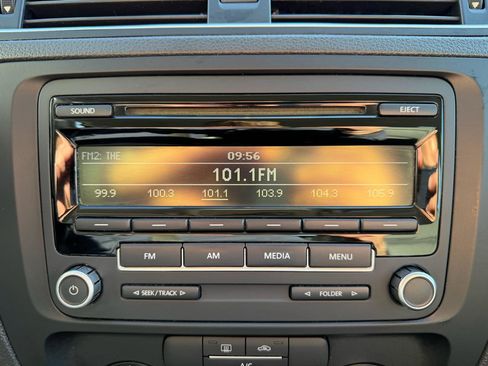 Used 2013 Volkswagen Jetta SE image 31