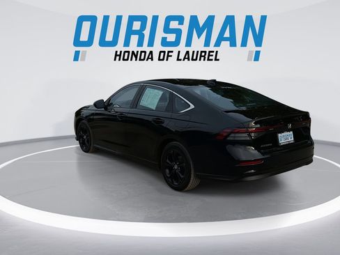 Used 2023 Honda Accord EX image 6