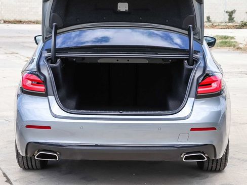 Certified 2023 BMW 530i w/ Convenience Package RWD image 34