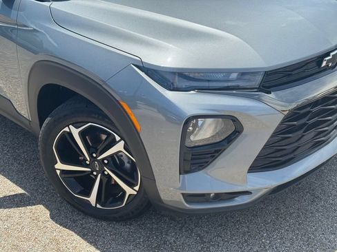 Used 2023 Chevrolet TrailBlazer RS w/ Convenience Package FWD image 3