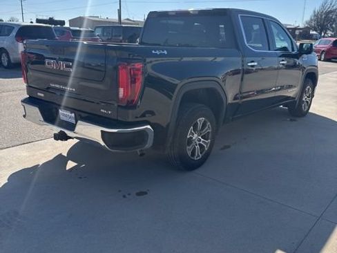 Used 2025 GMC Sierra 1500 SLT AWD/4WD image 6