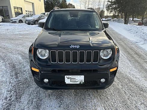 Used 2023 Jeep Renegade Latitude w/ Sun/Sound Group image 8