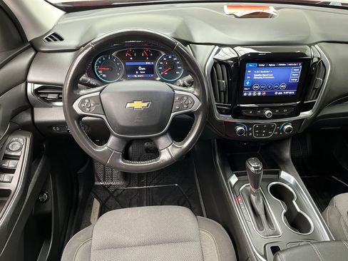 Used 2020 Chevrolet Traverse LT image 13
