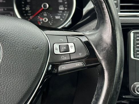Used 2018 Volkswagen Jetta Sport FWD image 30