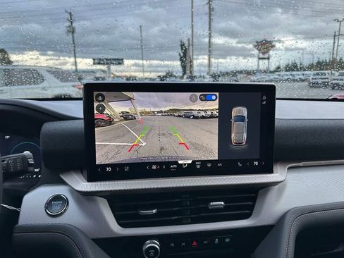 New 2026 Ford Explorer Active w/ Active Comfort Package image 14