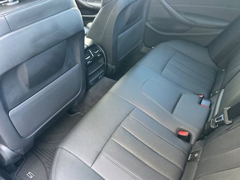 Used 2023 BMW 530e w/ M Sport Package image 12