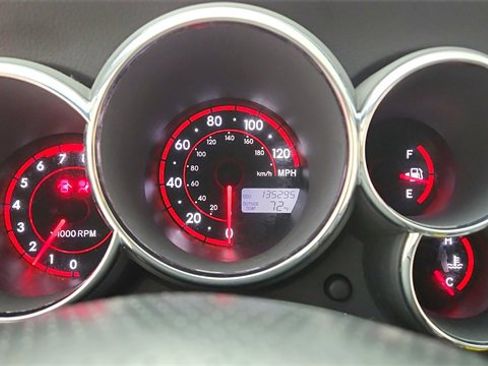 Used 2005 Toyota Matrix image 19