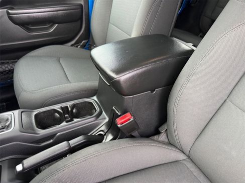 Used 2021 Jeep Wrangler Unlimited Sport image 30