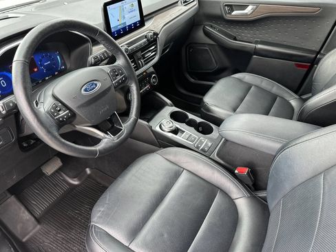 Used 2020 Ford Escape Titanium w/ Titanium Premium Package 2.0 AWD/4WD image 10