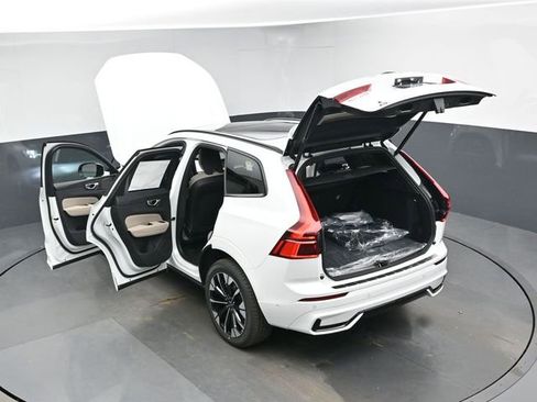 New 2026 Volvo XC60 T8 Plus w/ Protection Package Premier image 52