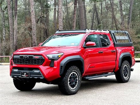 Used 2024 Toyota Tacoma TRD Off-Road image 4