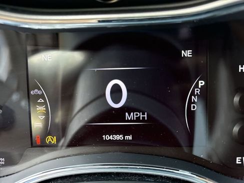 Used 2019 Jeep Grand Cherokee Altitude image 15