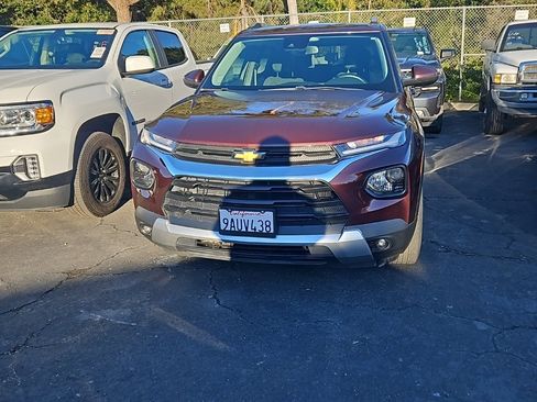 Used 2022 Chevrolet TrailBlazer LT w/ Convenience Package image 3